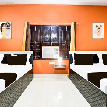 Hotel O R B Palace Varanasi Exterior photo
