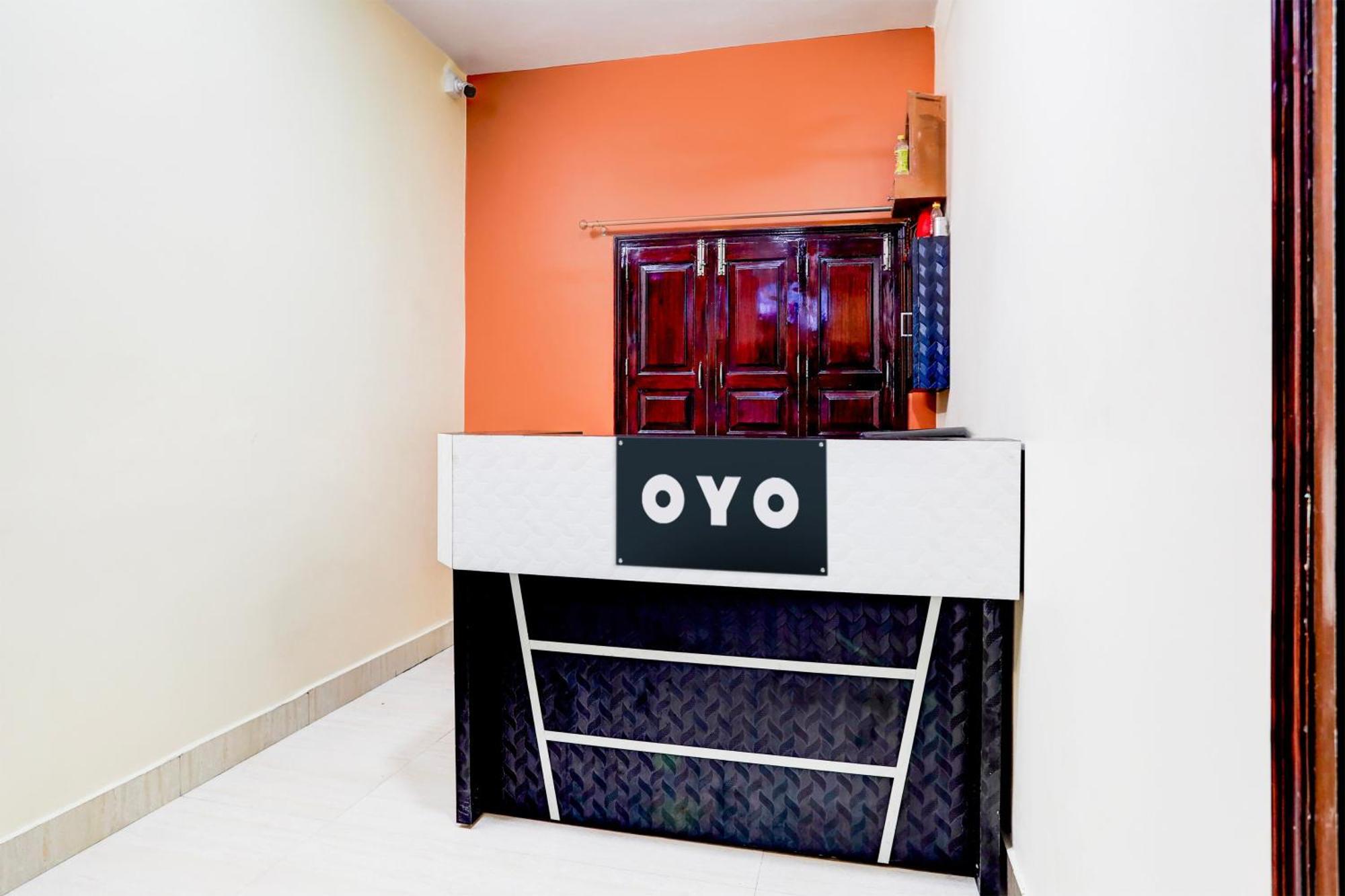 Hotel O R B Palace Varanasi Exterior photo